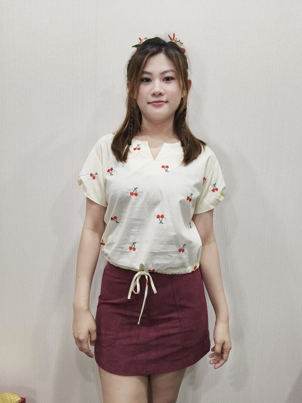 CHERRY EMBROIDERY SHORT SLEEVE BLOUSE