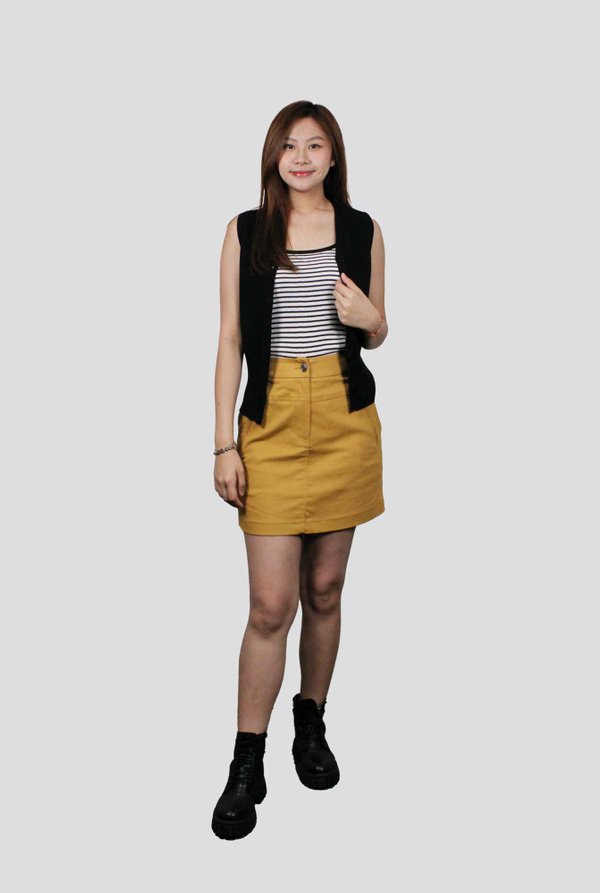 CARLA STYLISH SHORT PANT