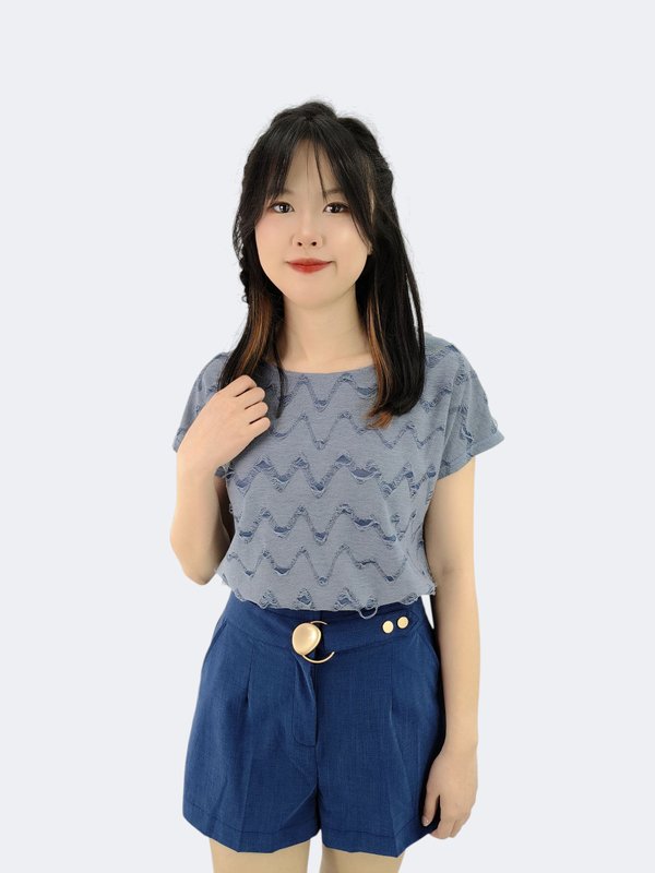 DORA WAVE PATTERN TIE-HEM TEE
