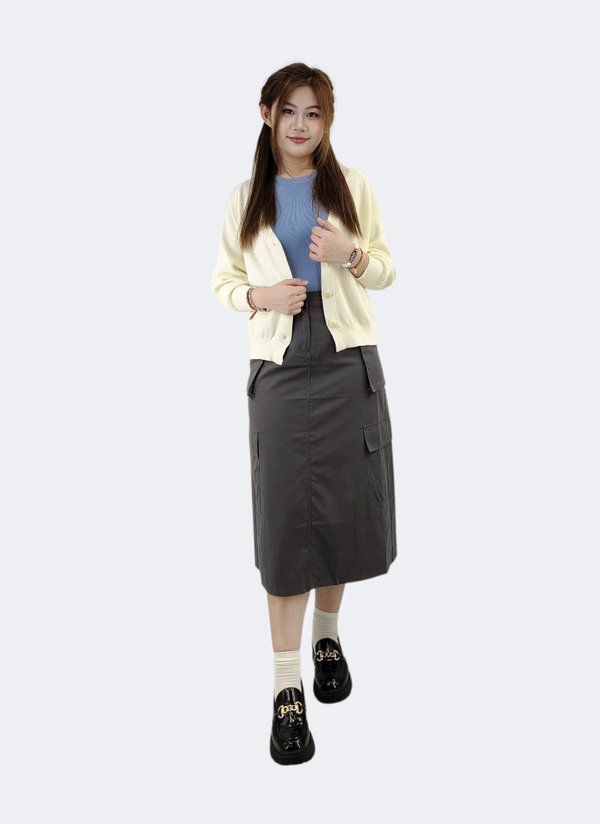 LEA V-NECK BUTTON KNIT CARDIGAN