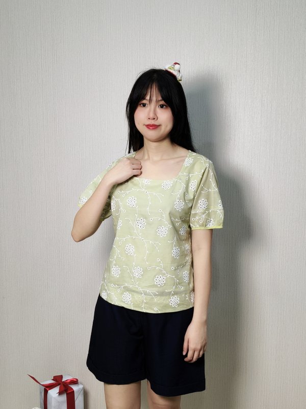 BELLE SOFT EMBROIDERED COTTON TOP (BS75809）