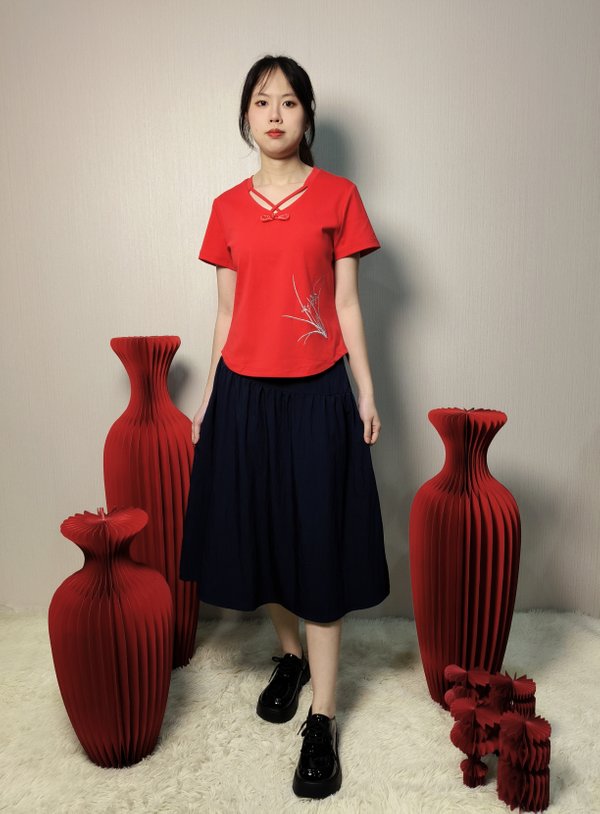 KEELAN ORCHID KNIT EMRBOIDRED TOP (TS47457)